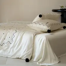 高級感あるシンプルな夏用ライセールコットンの四件套【エレガントな刺繍・ドット柄・ボール付き・取り外し可能】（セットアップ対応）