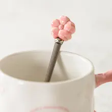 可愛い桜柄のマグカップ【フタ付き・スプーン付き・陶器・朝食用・牛乳やコーヒーに最適】