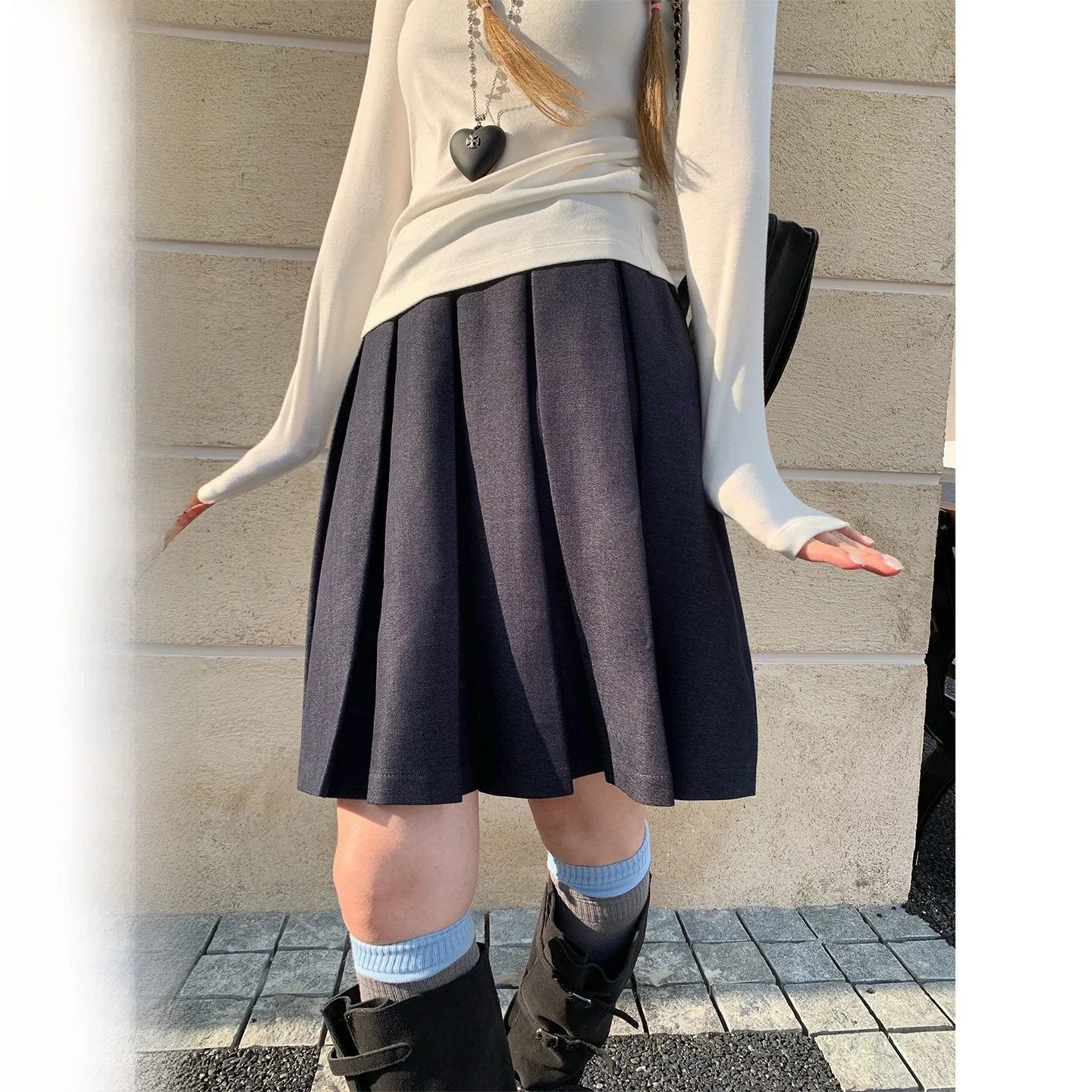 彼女に着せたい、通勤でもデートでも使えるスカートは？