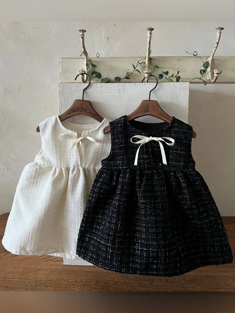 1歳の女の子に合うドレスは？バタフライリボン付きノースリーブドレスがおすすめの理由
