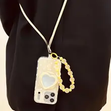 愛らしいハート形マグネットスマホスタンド【ミルクイエロー・ドット柄・iPhone対応】