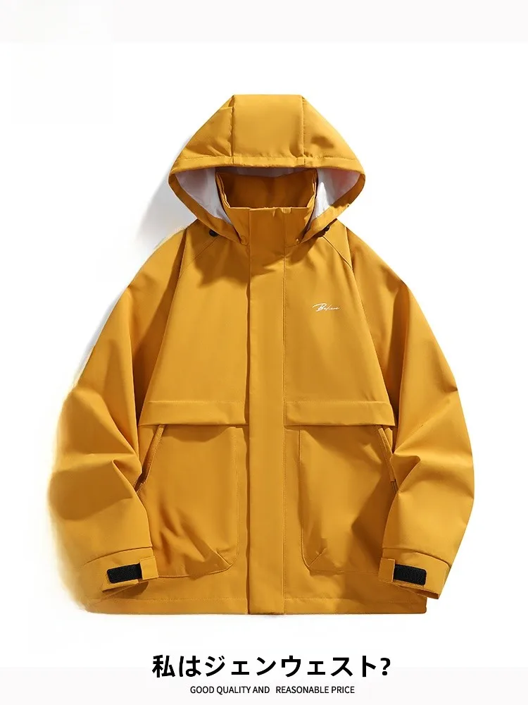 機能的でかっこいいメンズアウトドアジャケット：Jeanswest フード付きカジュアルジャケットの実用性と使用シーン