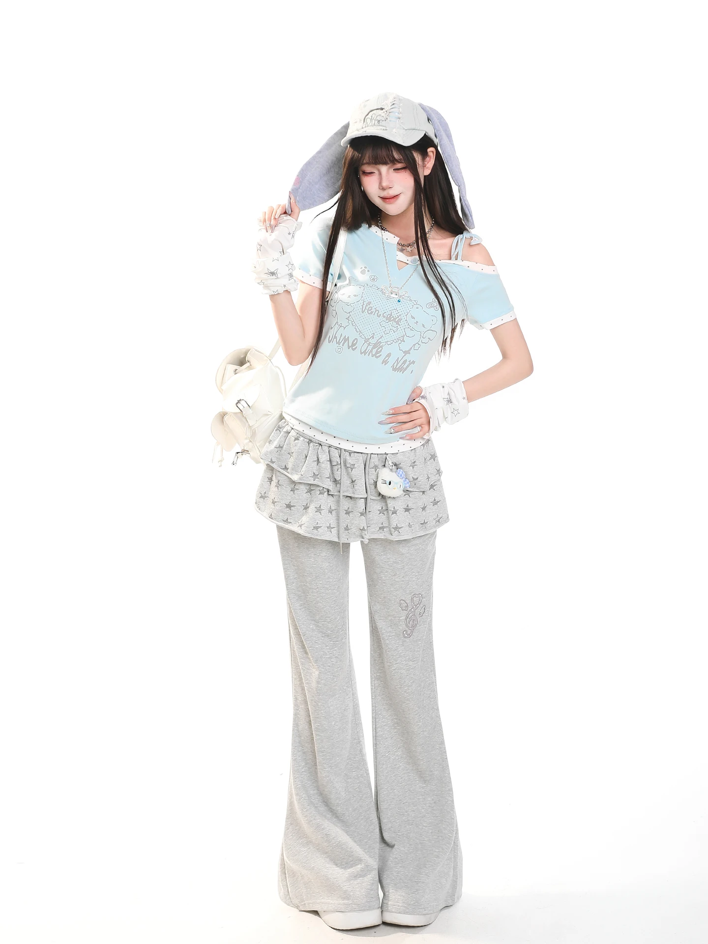 アニメ好き女性が日常で着て失敗しないTシャツは？