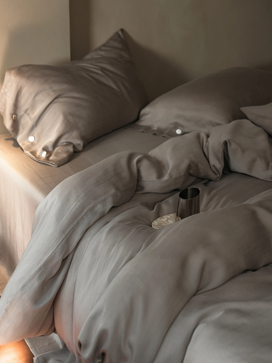 睡眠環境 グッズ おすすめ4選：夜更かしを防ぐための実際の使い方と選び方
