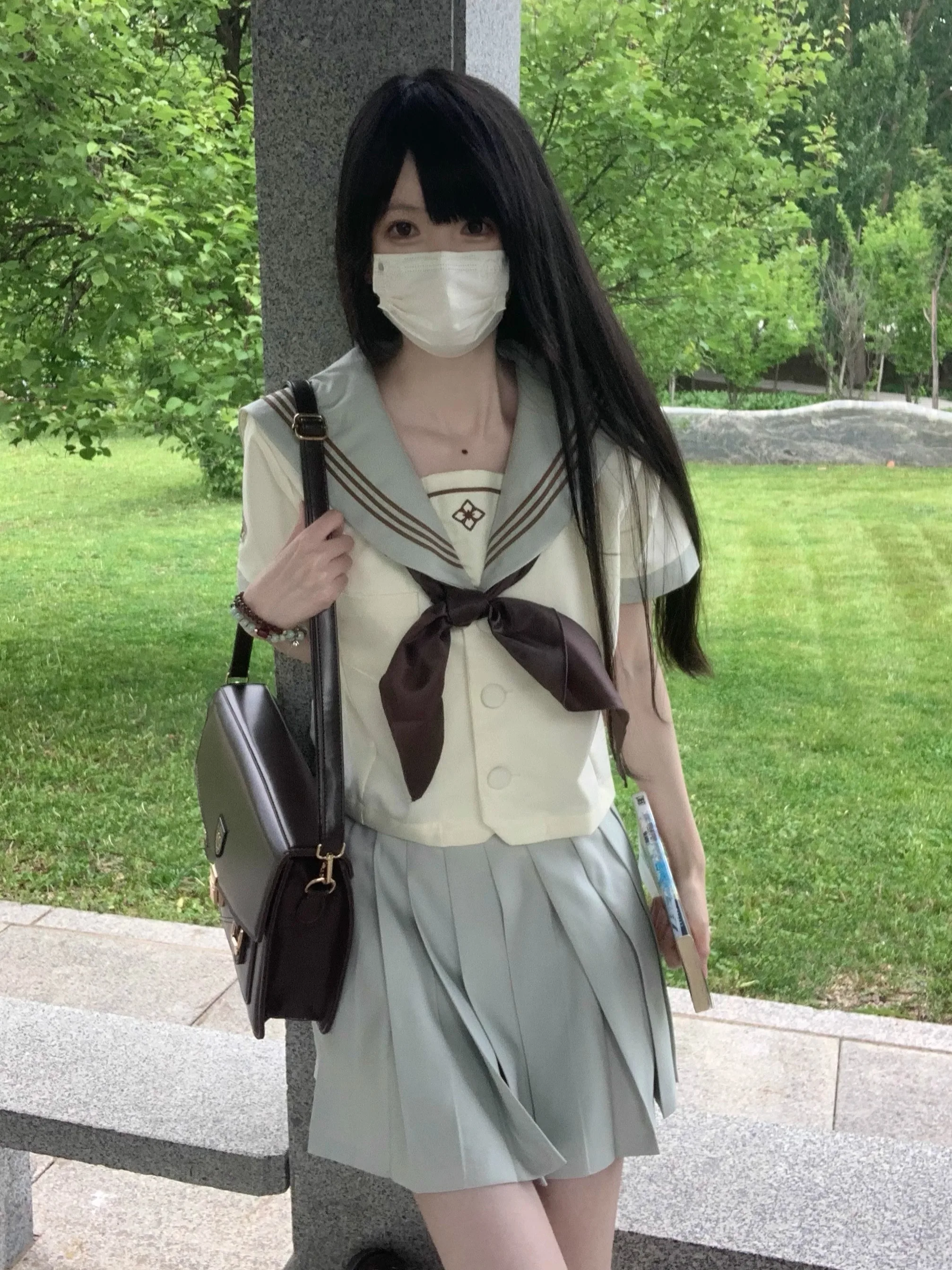 小学生修学旅行に合う服は水色のセーラー服がベスト？その理由と選び方を徹底解説