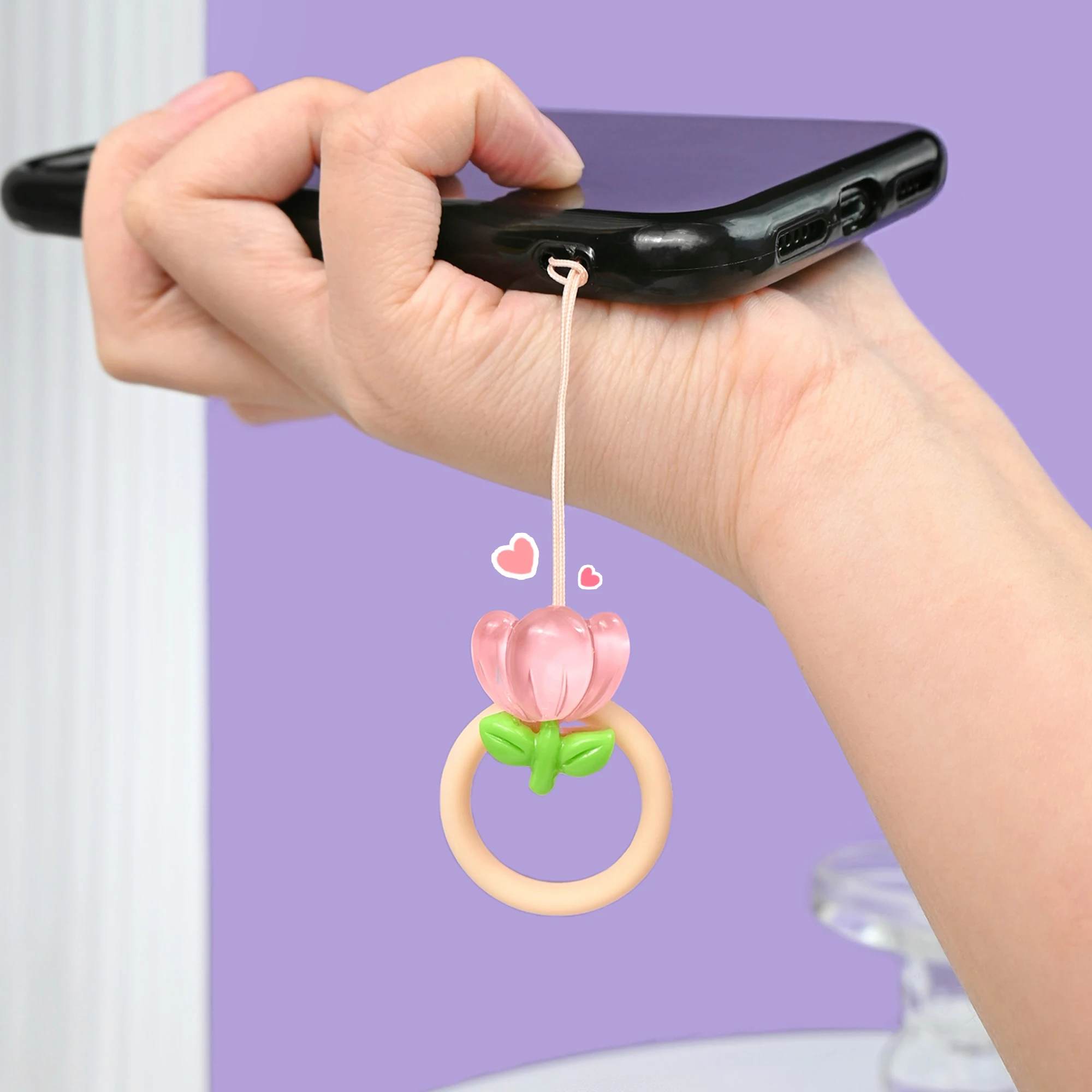 スマホの後ろにつけるやつ：ストラップリング付き吊り下げアクセサリーの実用性と使い方