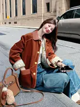 デザイン性のあるコーデュロイプリントリバーシブルダックダウンジャケット【ショート・冬用・女性用】