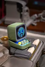 Bluetoothスピーカー ドット絵 コンパクト ヴィンテージ デスク インテリア 誕生日 プレゼント 「Divoom」