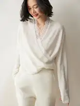 山羊の毛のニットトップス【交差Vネック・レーストリム・エレガントデザイン】