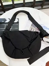 軽量マグネットクロージャー付きサイクリングバッグ【男女兼用・ジム用・斜め掛け＆手提げ】