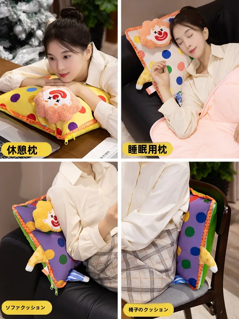 小丑デザインの抱き枕＆ブランケット：テレビ枕としての実用性と使用シーン