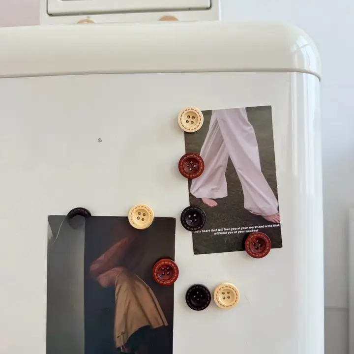 レトロな木製冷蔵庫マグネット【オシャレなインテリア・写真飾り】