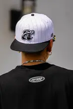 ACUSA SPORTS 刺繍入りヒップホップスタイルキャップ【フルカバー・ベースボールデザイン】