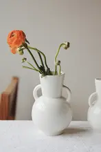 フラワーベース 取っ手付き 純白 花柄 梅 ラナンキュラス ポピー 水仙 インテリア 「Camus say」