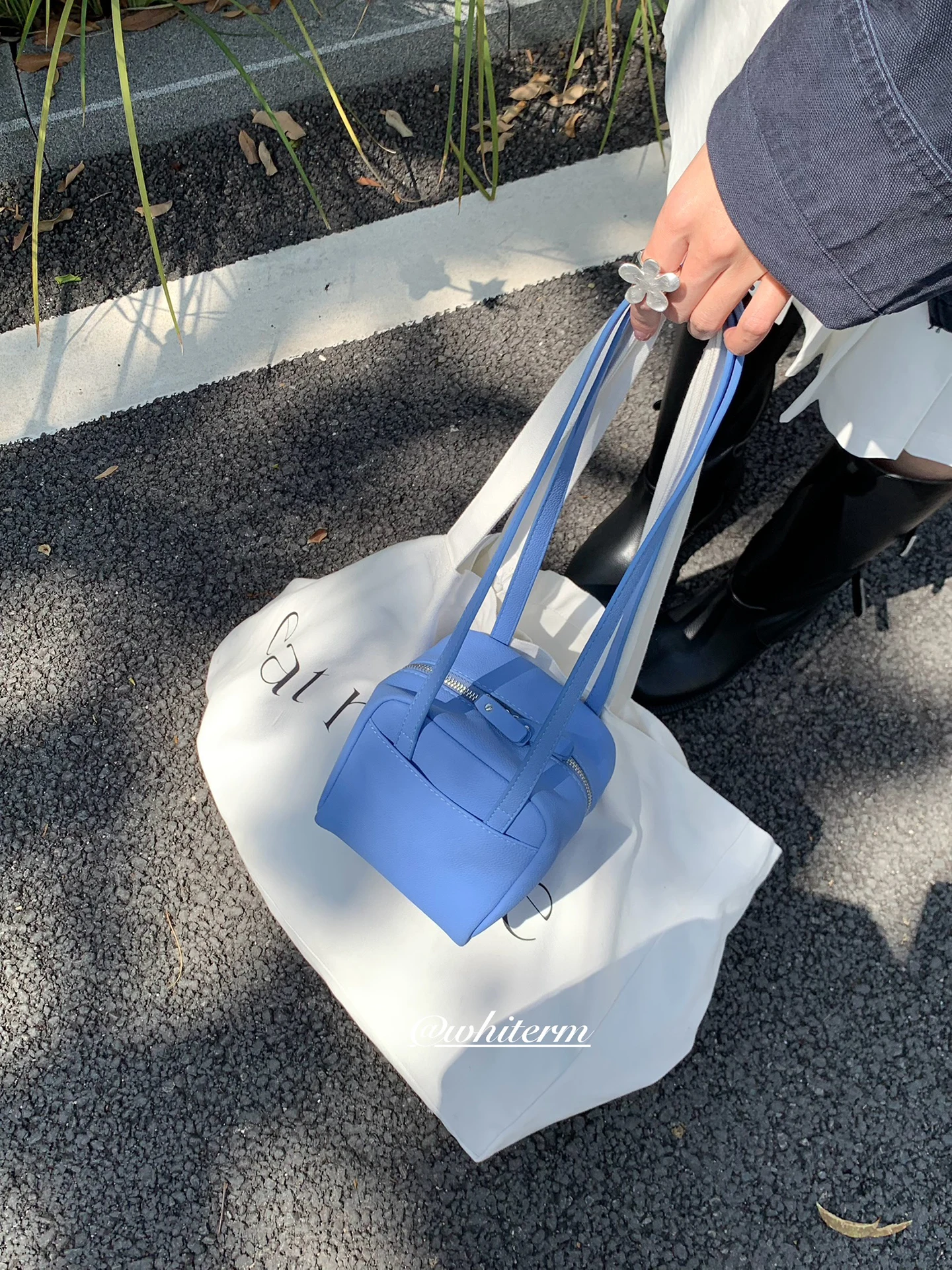 10万円以内のA4ショルダーバッグで通勤や面接に失敗しない方法は？