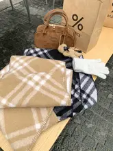 100%羊毛のチェック柄スカーフ【防寒対策・女性用・コートに最適】