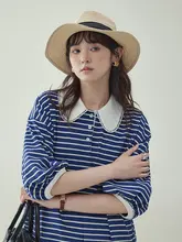 ブルーとホワイトのストライプ柄 フレンチカラー五分袖Tシャツ【女性用・夏向け・ゆったりデザイン】