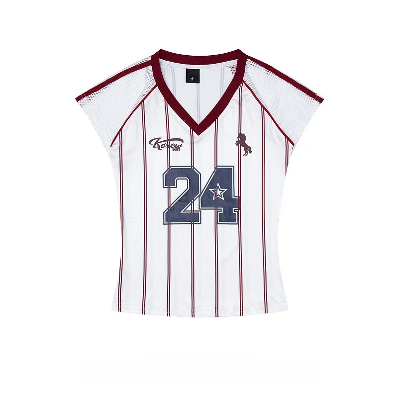 スポーティーなストライププリント半袖Tシャツ：cuwuブランドの美式風デザインが日常に溶け込む