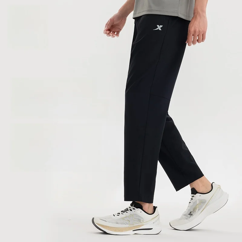 40代の夏にこそ選ぶべきランニングショートパンツは？速乾素材のストレートパンツが解決する悩み