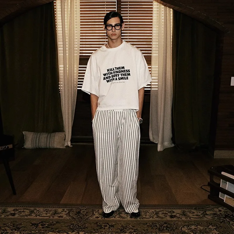 ユニバーサルオーバルTシャツは本当に通年で着られるのか？リアルな使い勝手を解説