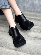 個性的なスクエアトゥの厚底レトロスタイルレザーシューズ【女性用・粗いヒール・四季対応】