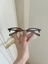 木目調のレトロな丸型メガネ【小さなゴールドフレーム・高級感あるブラック】