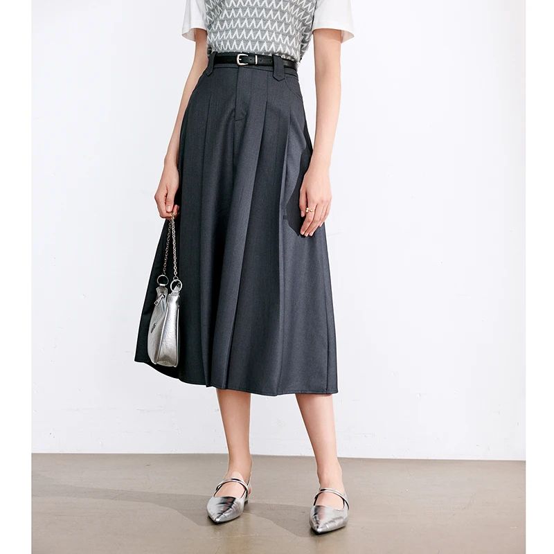 大人可愛い服 50代コーデ | ハイウエストスカートで実現する自然なスタイルガイド