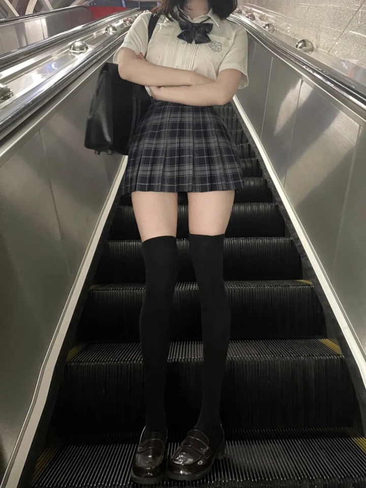 可愛いチェック柄JK制服【高腰・半身スカート・サマー対応】（セットアップ対応）