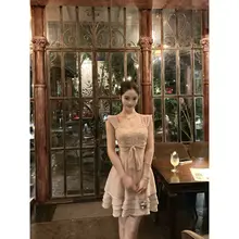 洗練されたデザイン！粉色のノースリーブドレス【上品な印象・女性用】
