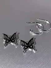 黒色バタフライイヤリング【冬用・おしゃれ・小型デザイン】