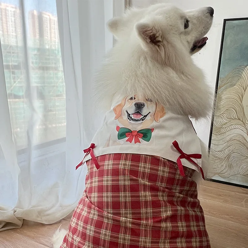 犬カフェで着るワンピースは、どんなデザインが一番心を癒すの？