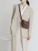 シンプルなデザインのレザーショルダーバッグ【牛皮・斜め掛け・ヴィンテージ風】