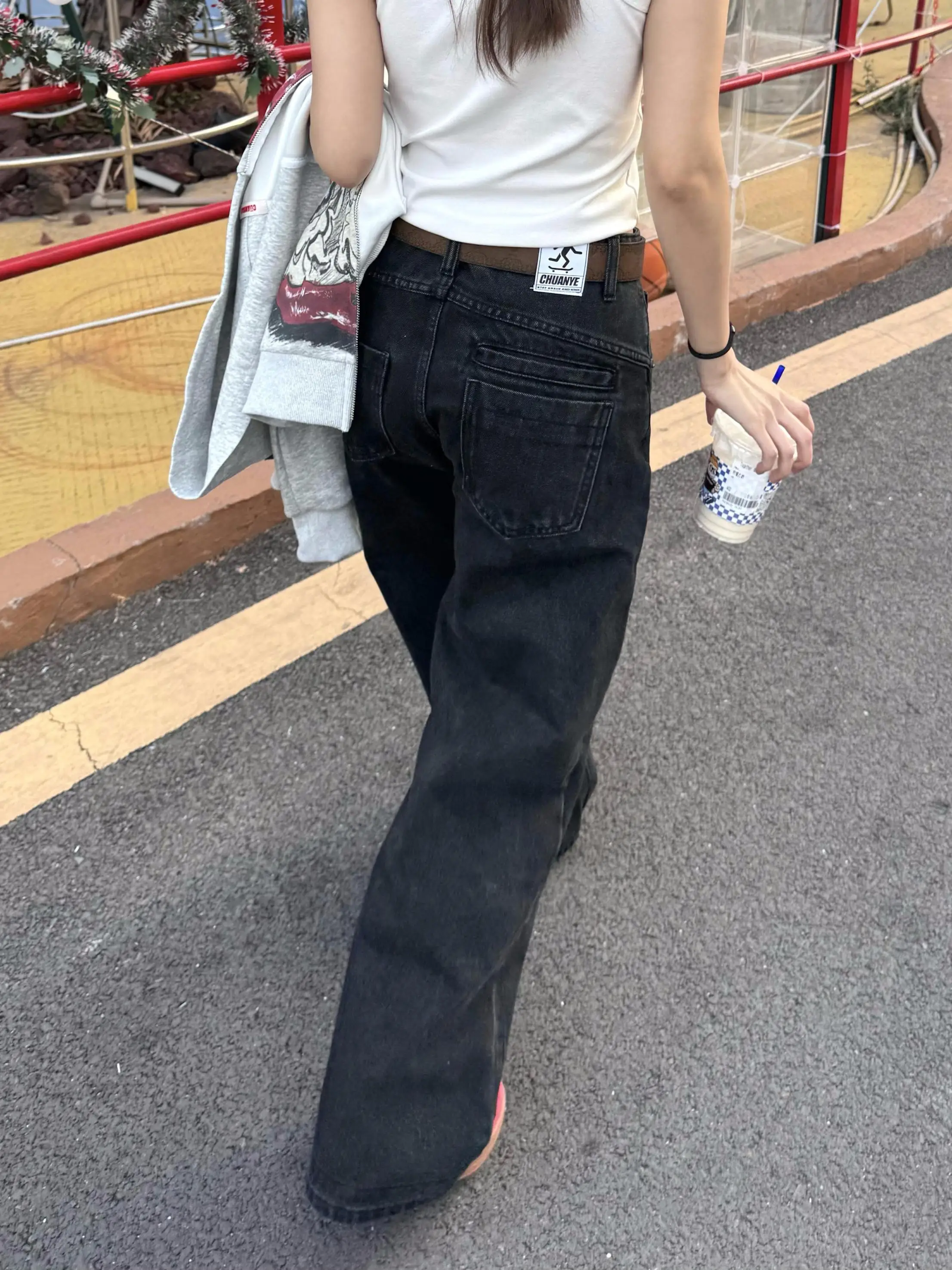 ブラックデニム コーデ 失敗しない選び方・実際のコーデガイド
