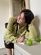 立体花柄デザイン グリーンニットカーディガン【春用・女性用・軽やか】