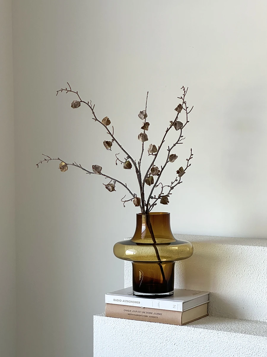 mid century デザインの温かみを、1つの花瓶で体感できる？