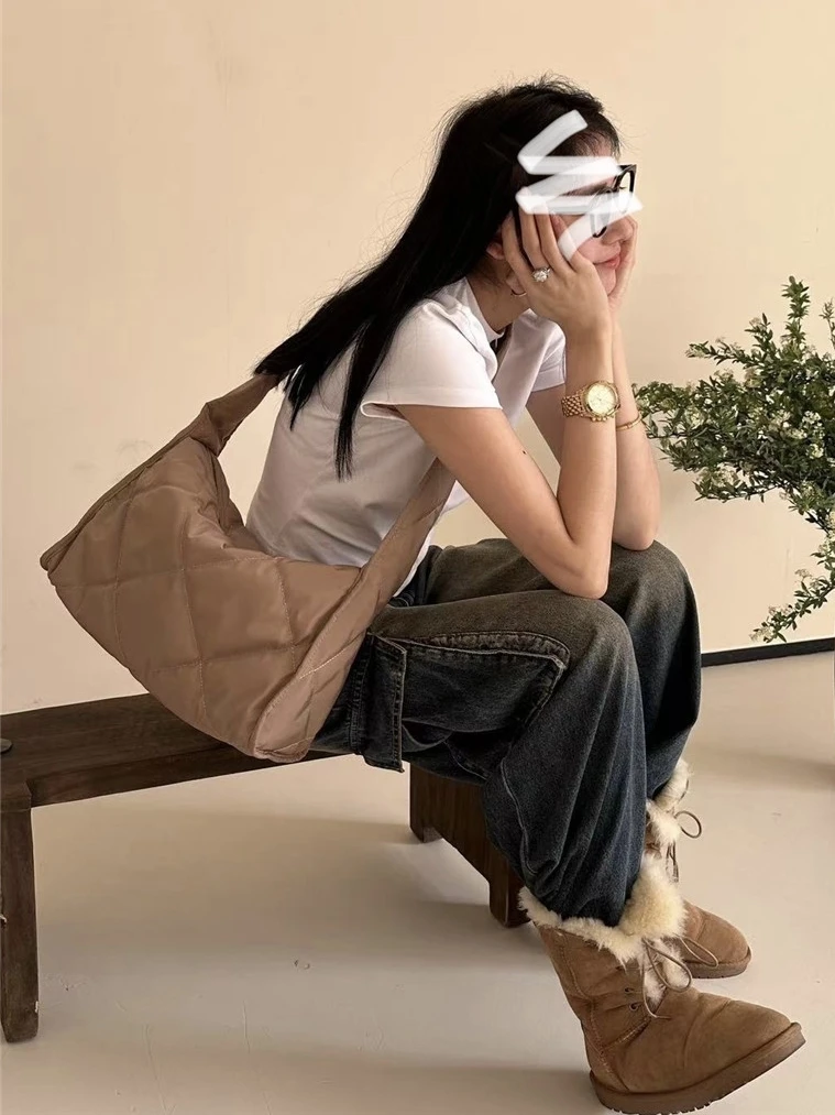日本トレンドワイドショルダーストラップ菱形ポータブル ショルダーバッグ：通勤・買い物に最適な軽量横款デザイン