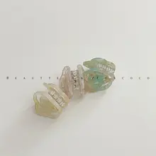 春の爽やかさ漂うサイドヘアクリップ【小型・高級感のあるデザイン】