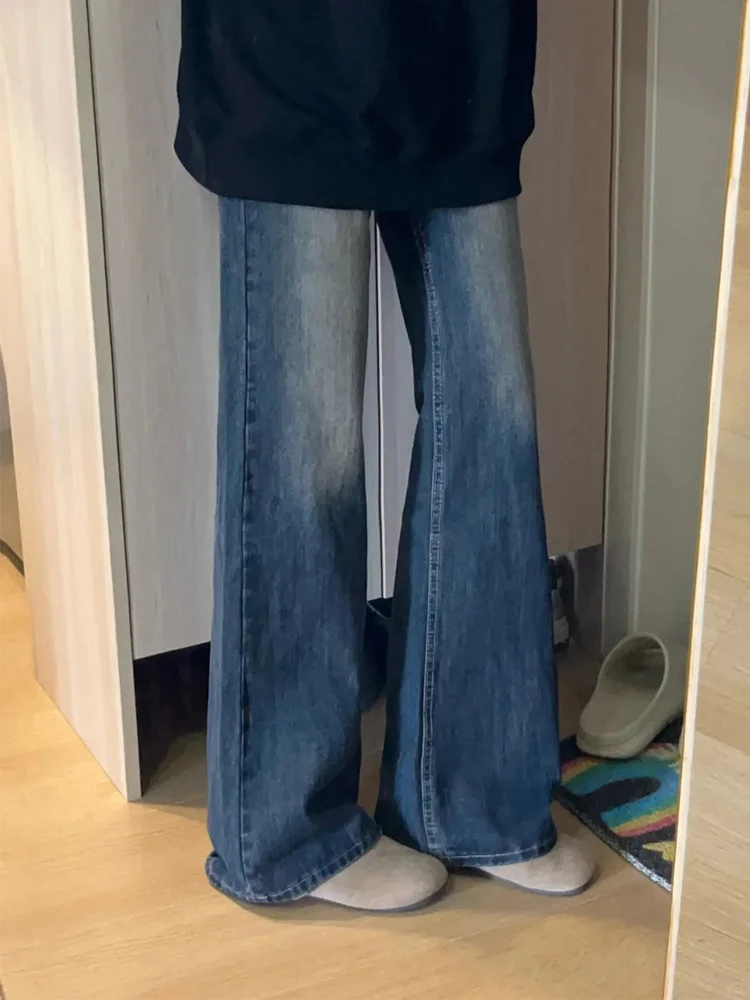 深い青色のデニムパンツ【小柄向け・広がりのあるデザイン・裏起毛・秋冬用】
