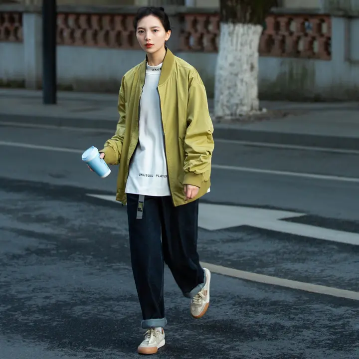 黒のリバーシブルジャケット【女性用・シンプルデザイン・春夏向け】