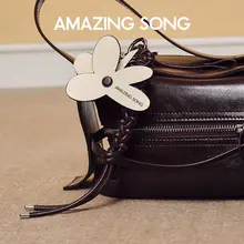 おしゃれな花モチーフのハンドバッグチャーム【個性的・バッグアクセサリー】