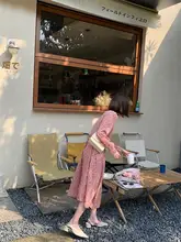 春にぴったり！フレンチスタイルのロングワンピース【ピンク・花柄・Vネック・ウエストマーク】