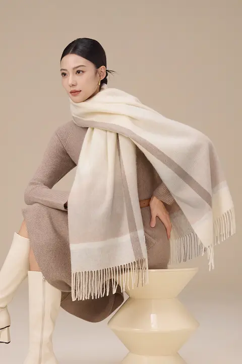 羊毛製 レディーススカーフ【秋冬用・保温・アウトドア・大判・広幅・ショール】