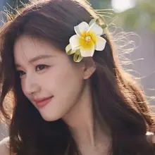 雰囲気漂う卵型花髪飾り【ビーチスタイル・上品なサイドクリップ・精緻なヘアアクセサリー】（セットアップ対応）