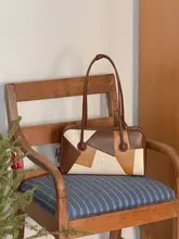 アートデザインのオリジナルショルダーバッグ【ボストン型・ヴィンテージスタイル・通勤 用・クッション型】