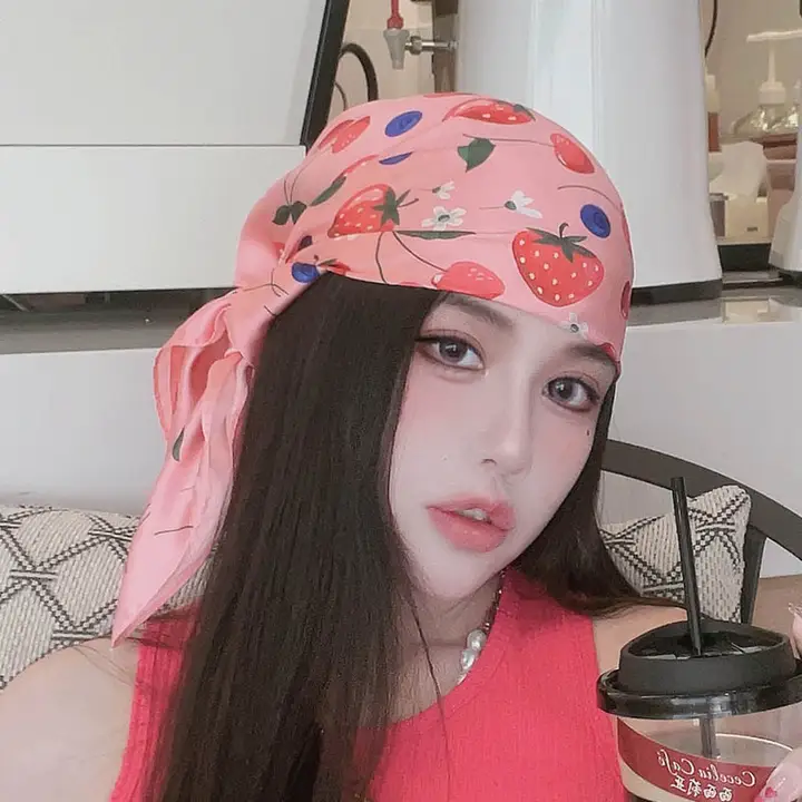 ピンクの小さなスカーフ【夏用・親子コーデ・韓国風・ファッション】