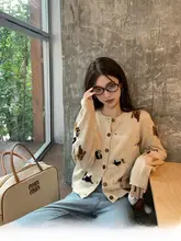 可愛い犬柄ニットカーディガン【カジュアル・長袖・秋用】（セットアップ対応）