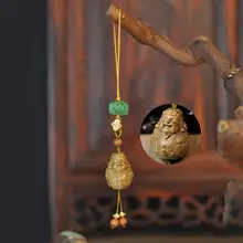 古風デザインの檀木製スマホストラップ【鍵やUSBメモリ用・紛失防止】