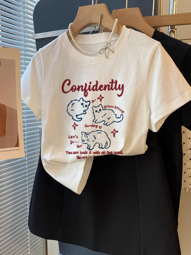 猫の模様替えで夏を彩るには？1つのTシャツでできるリアルなスタイル変化とは