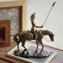 中世の騎士の置物【クラシックデザイン・デスク装飾用】