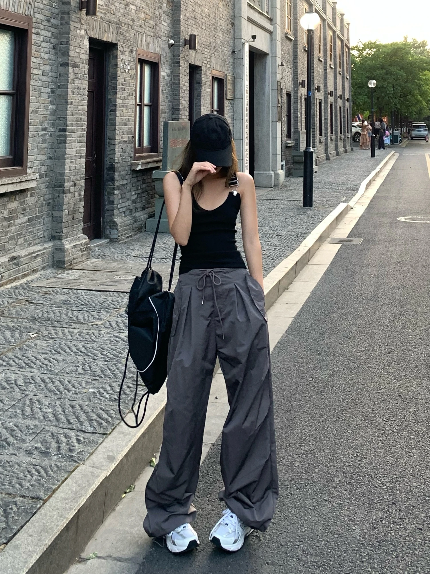 カーゴパンツ コーデ レディース 失敗しない選び方・通勤から夏まで完全ガイド